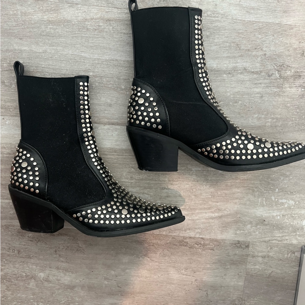 Nasty Gal Rhinestone Cowboy Booties